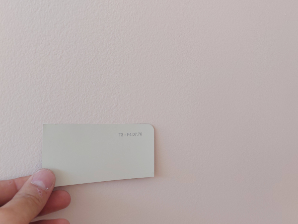 Prenova hiše zaključena suhomontažna dela za vgrajeno omaro in polico